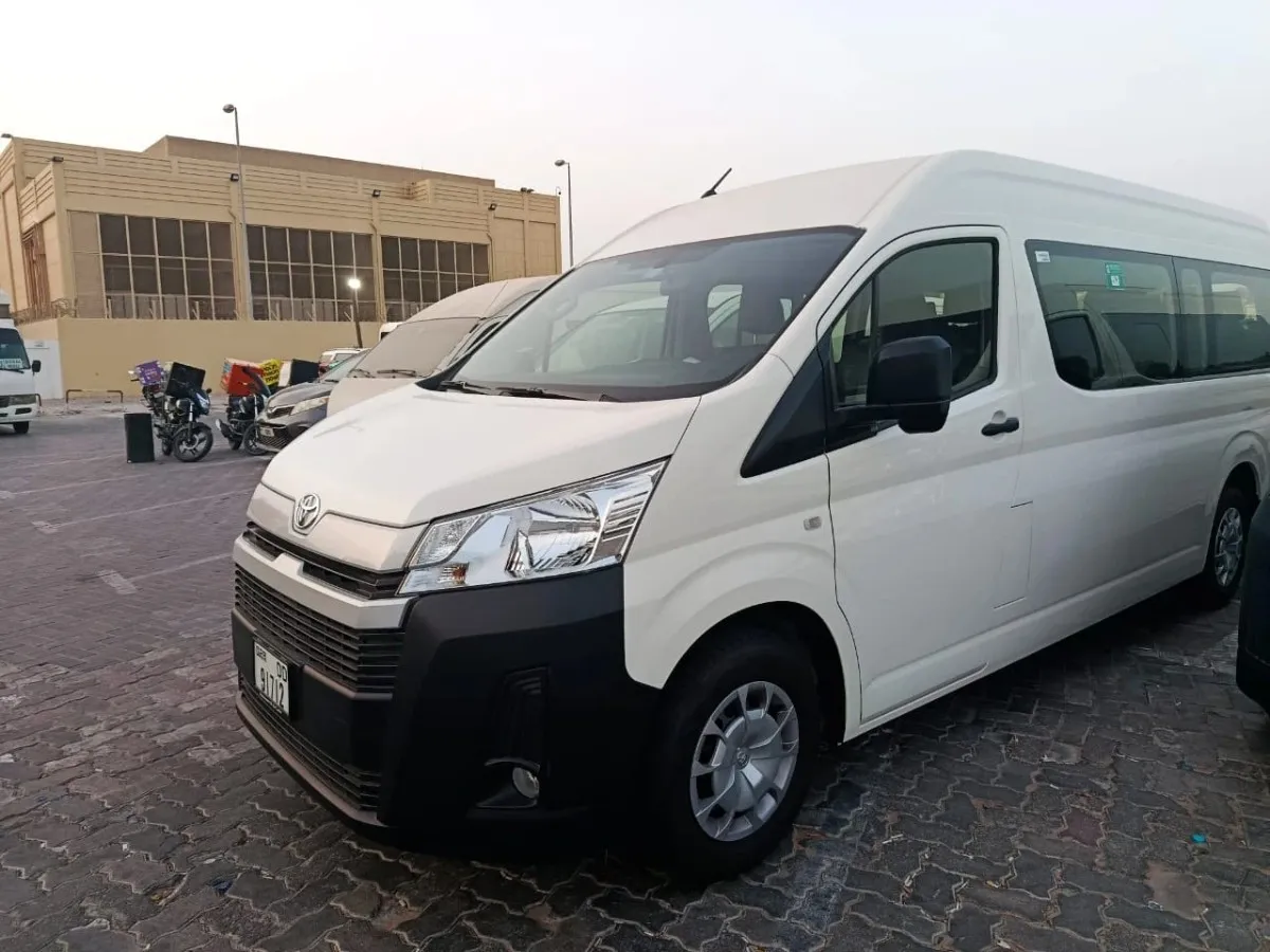 Toyota Hiance