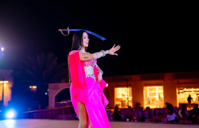 Desert Safari with BBQ Dinner and Belly Dance – live entertainment at Bedouin camp